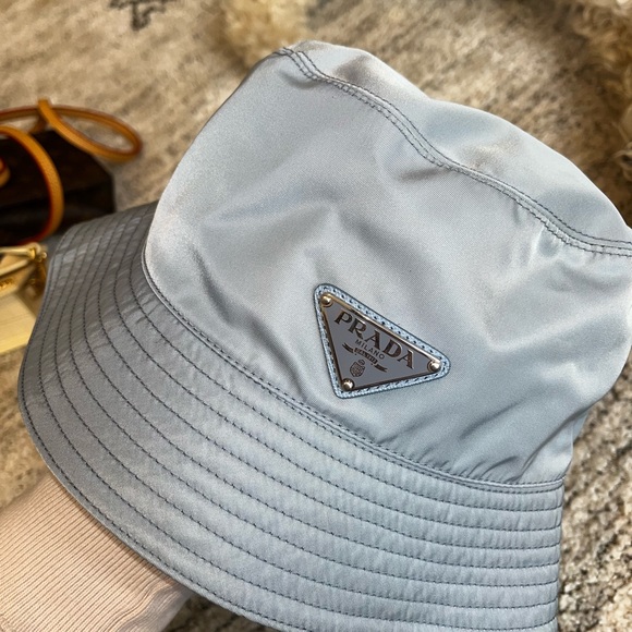Re-Nylon bucket hat in astral blue - Picture 4 of 5